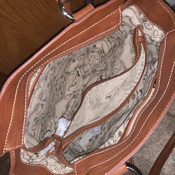 Genuine leather concealed carry purse NWT - Picture 2 of 4